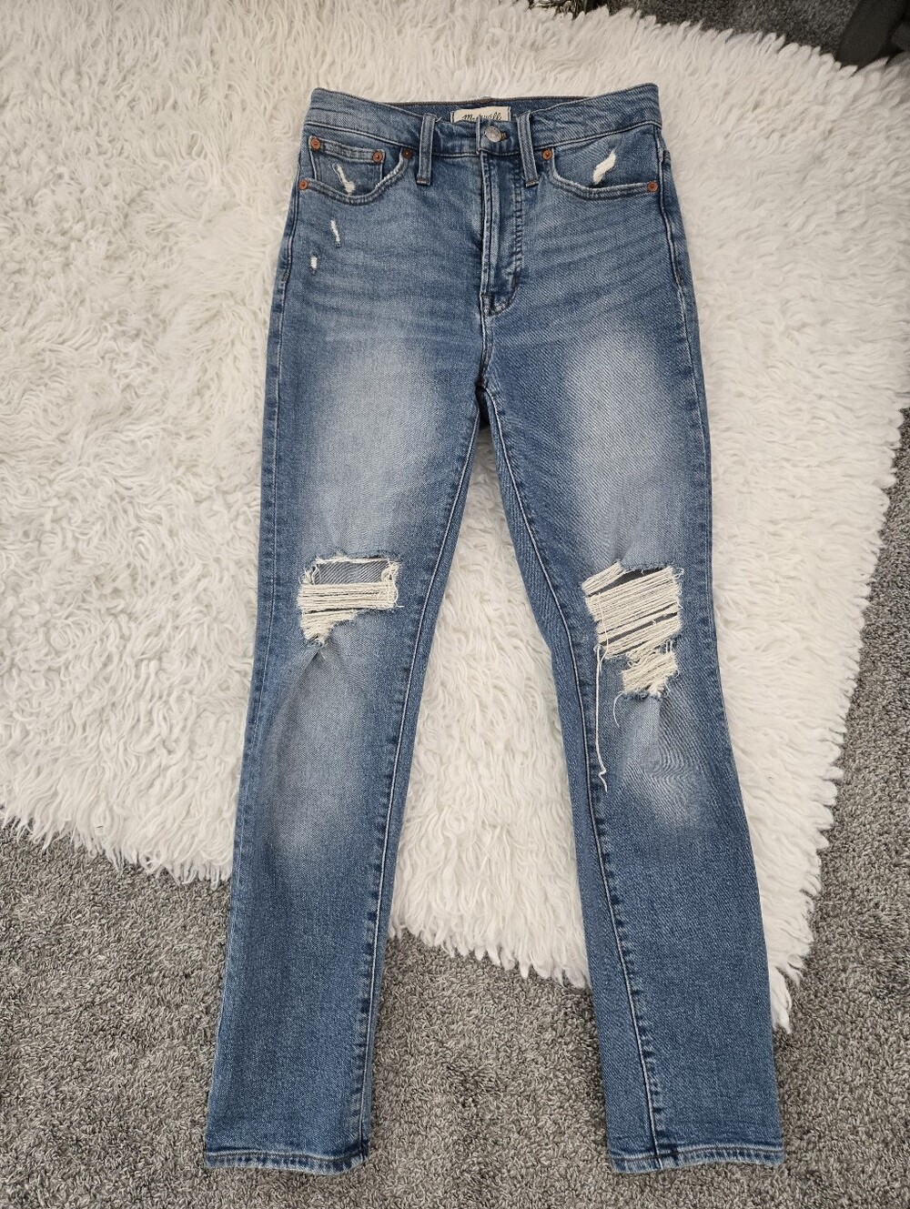 Madewell The Perfect Vintage Jean in Denman Wash: Ripped Edition. Size 24.